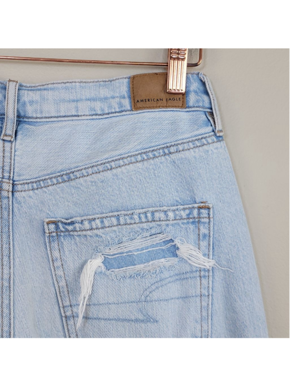 AE 6 American Eagle Highest Rise 90s Boyfriend Jeans Distressed Light Wash Raw - Picture 6 of 11